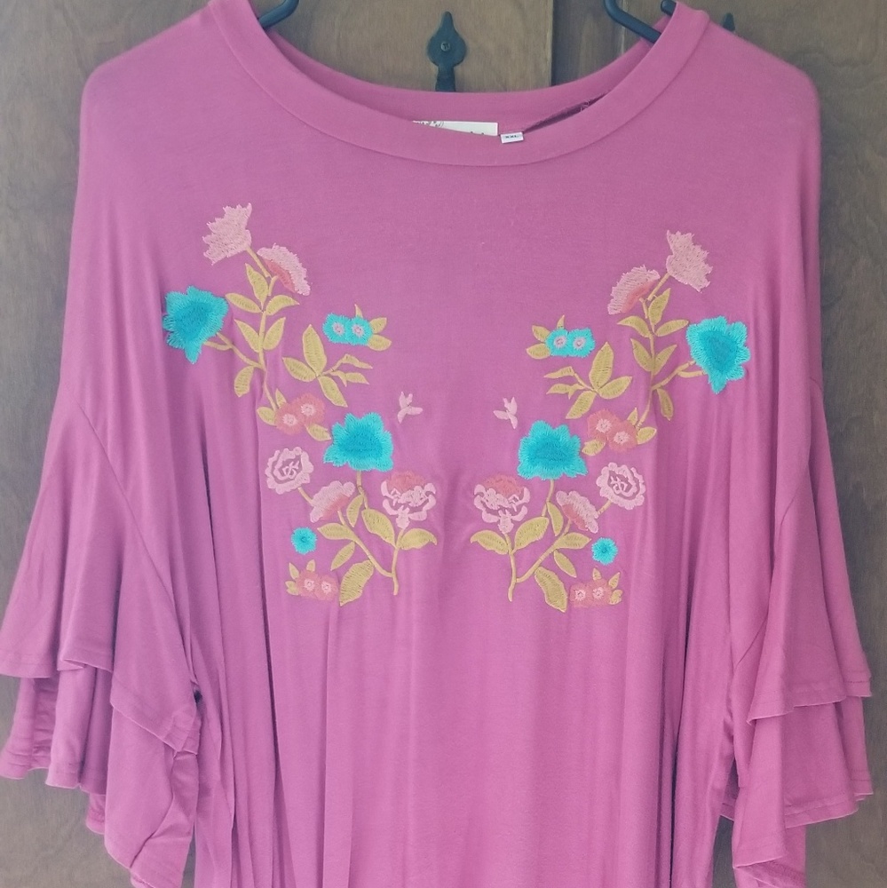 Boutique embroidered tunic